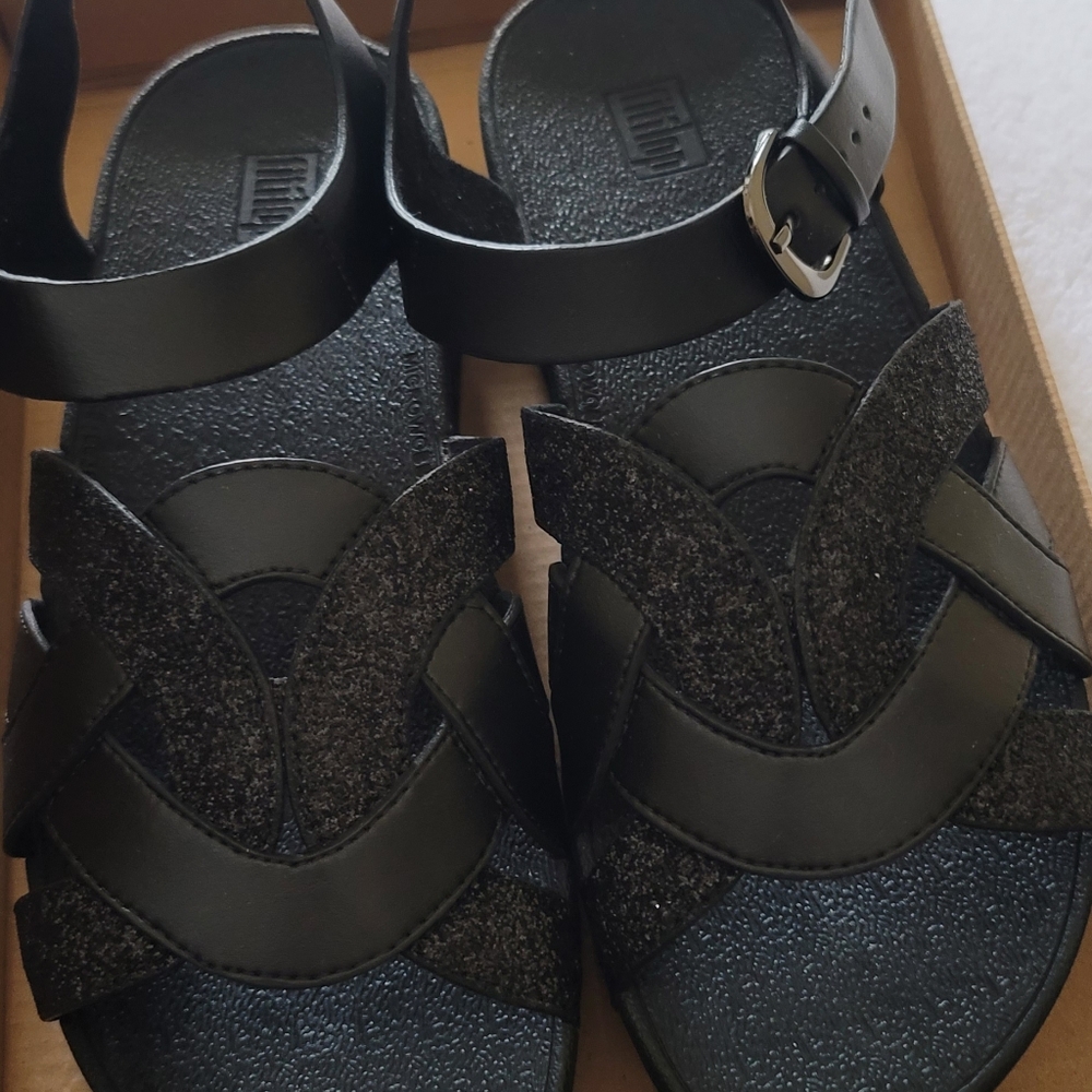 FitFlop size 7 beechwood black glitter strap sandals
